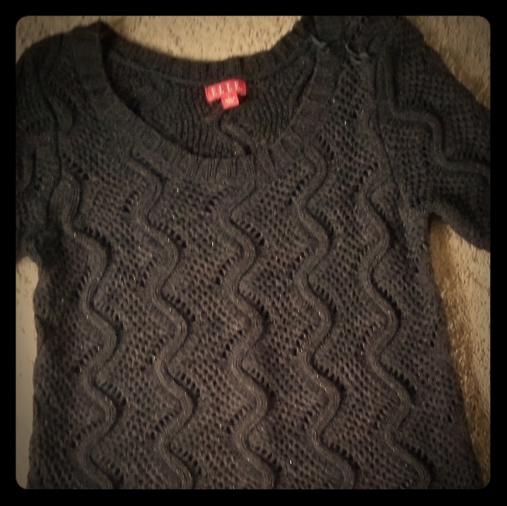 Elle sweater